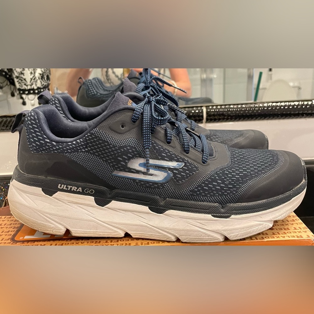 Skechers Go Run Running Shoes Sneakers Mens 10 Blue Goga Mat Air Cooled